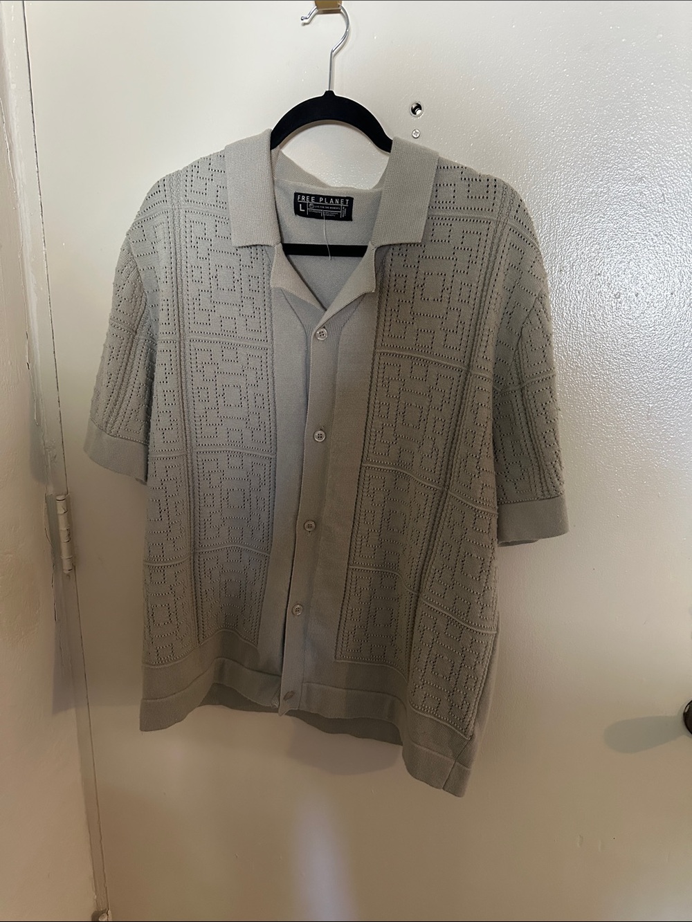 Free Planet Men's Knit Geometric Button-Up Shirt Gray Short Sleeve Collared L